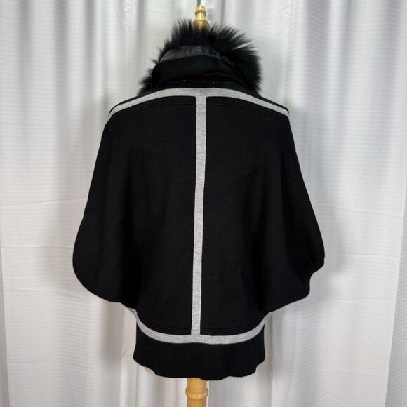 Maude Vivante Button Front Cardigan Sweater Faux Fur Black Women's Size Medium - Picture 4 of 9